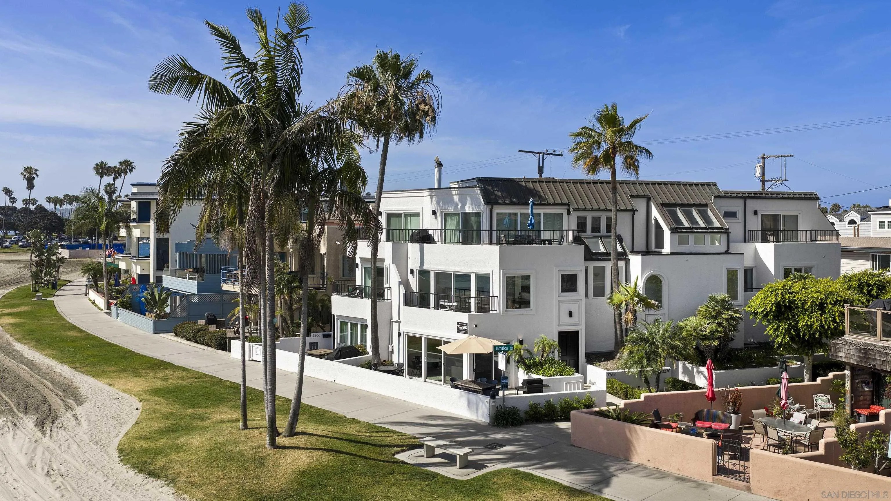 3268 Bayside Walk