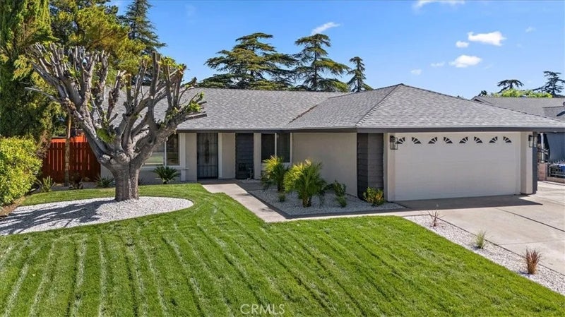 355 N Wisteria Avenue