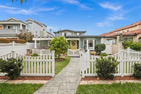 Photo of 649 I Avenue, Coronado, CA 92118 (MLS # PTP2603825)