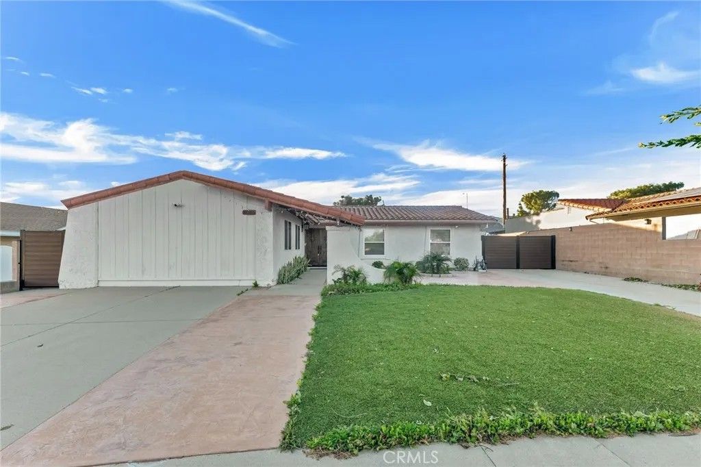 Photo of 10755 Brookfield, Chatsworth, CA 91311 (MLS # SR25281953)