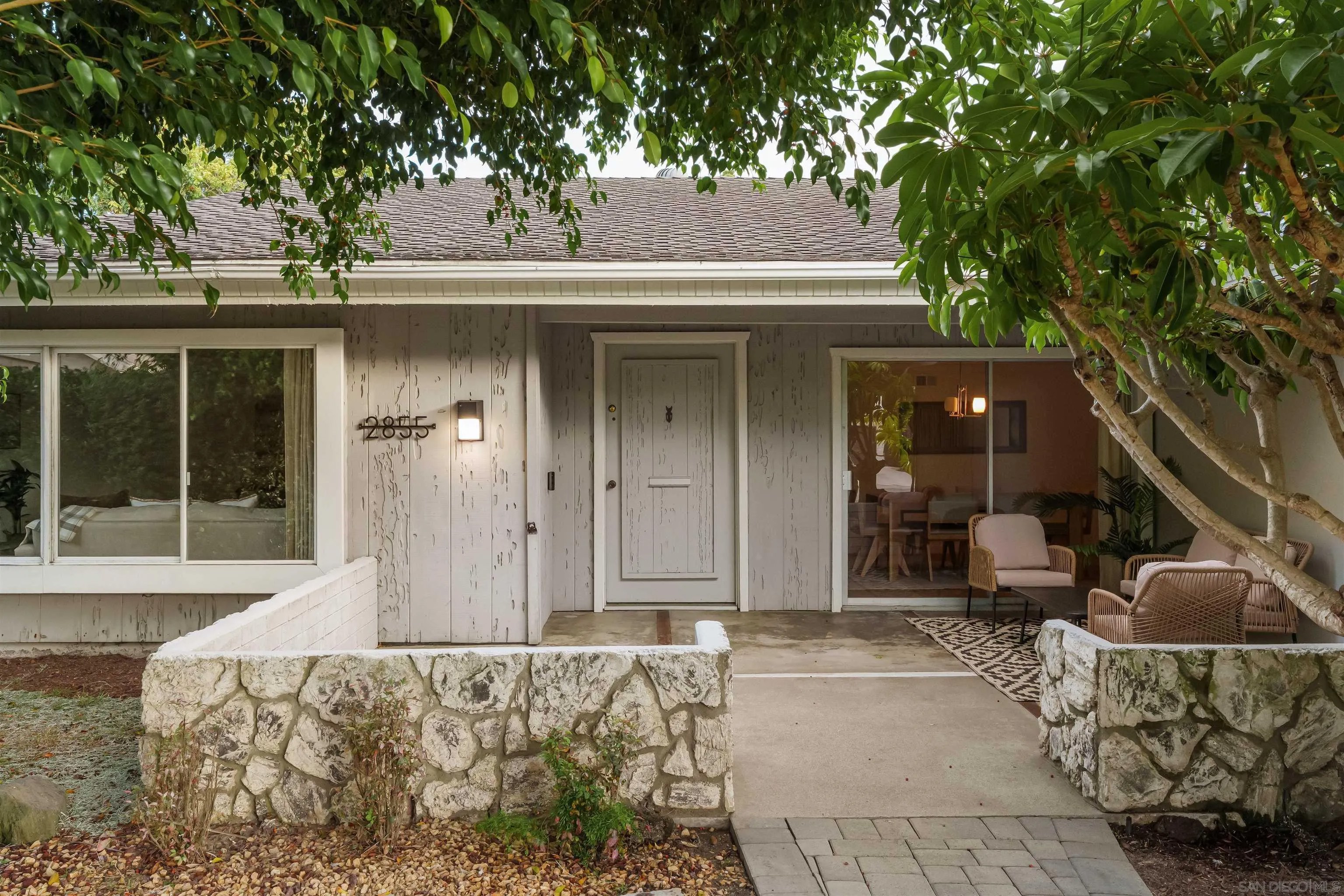 2855 Cliffridge Ct