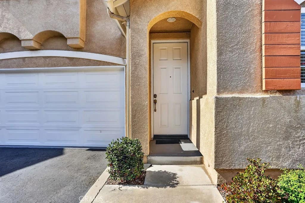 Photo of 34 Rue Du Chateau, Aliso Viejo, CA 92656 (MLS # OC26166317)