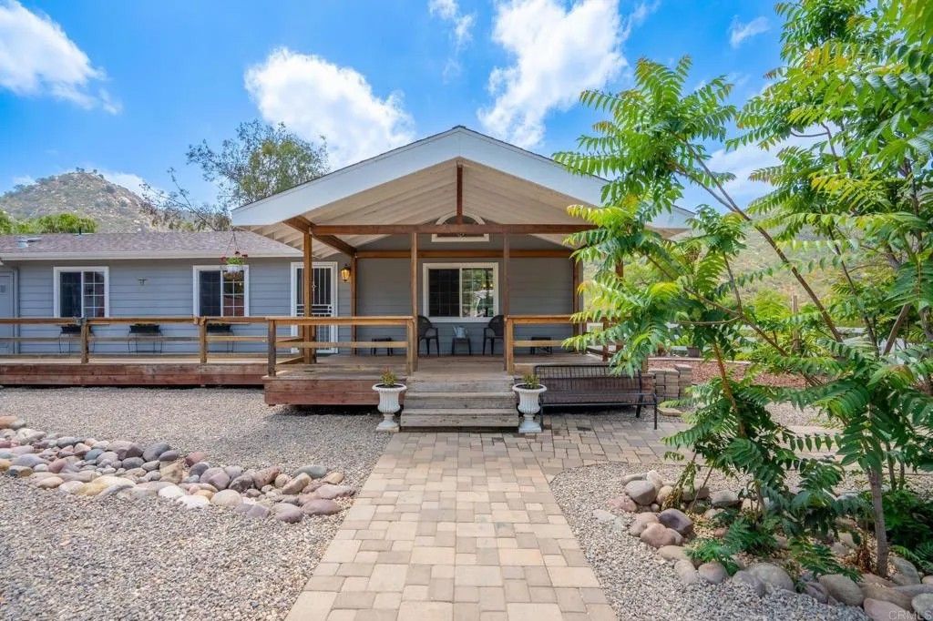 Photo of 824 Ethel Trl, El Cajon, CA 92019 (MLS # NDP2604856)