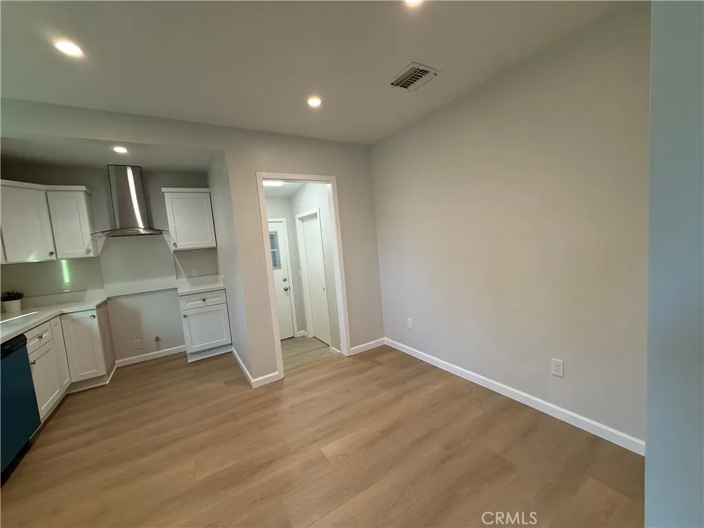 10260 Marcus