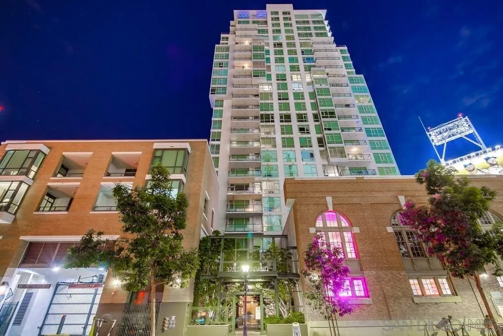 325 7th Ave 1602