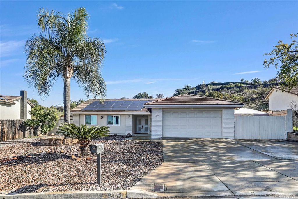 Photo of 9448 Palomino Ridge Dr, Lakeside, CA 92040 (MLS # 250046068)