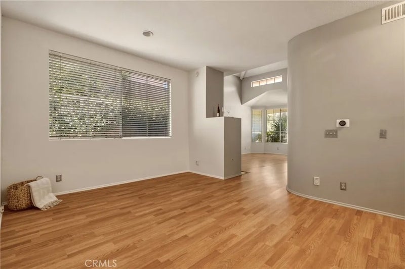 7329 Vassar