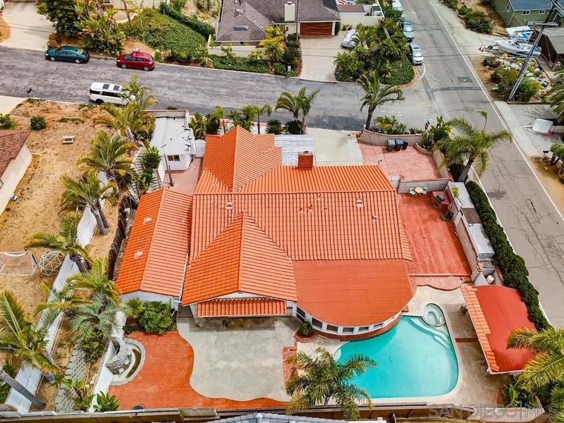 308 Leeann Ln