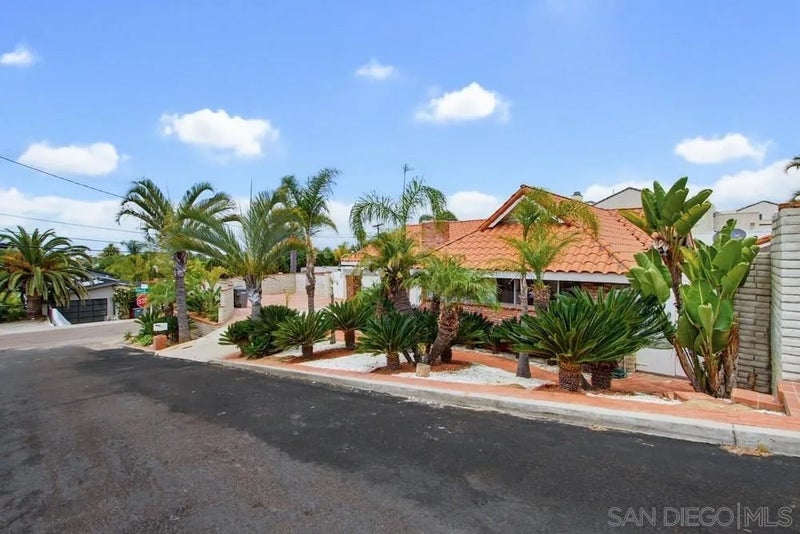 308 Leeann Ln