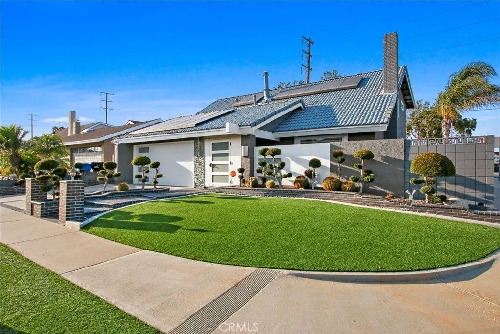 Photo of 1107 Woodbury Drive, Harbor City, CA 90710 (MLS # PW25277904)