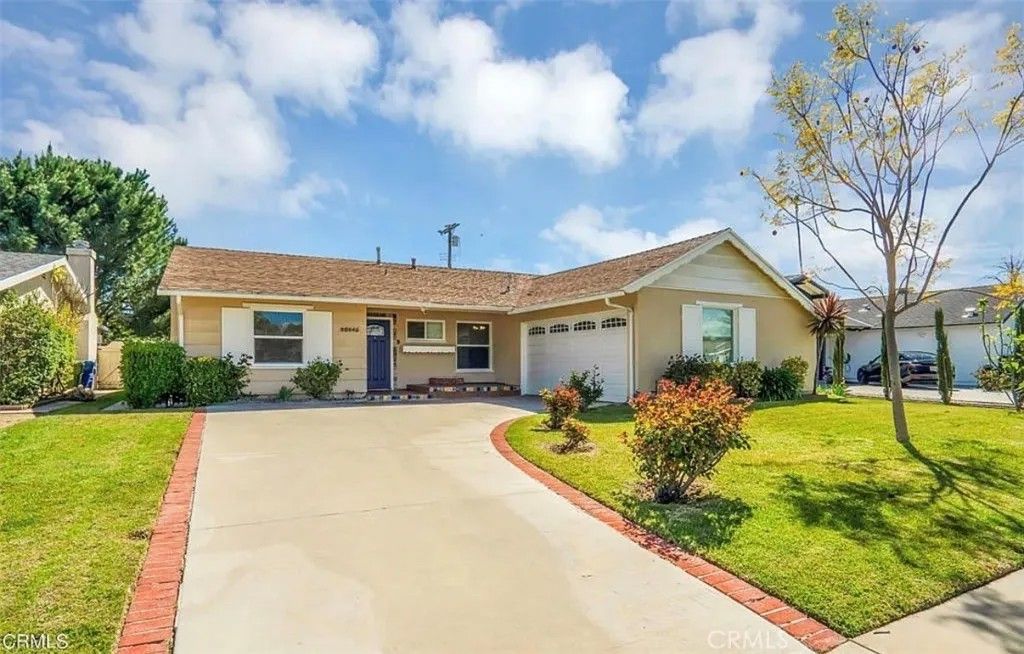 Photo of 22648 Mobile, West Hills, CA 91307 (MLS # SR26035656)