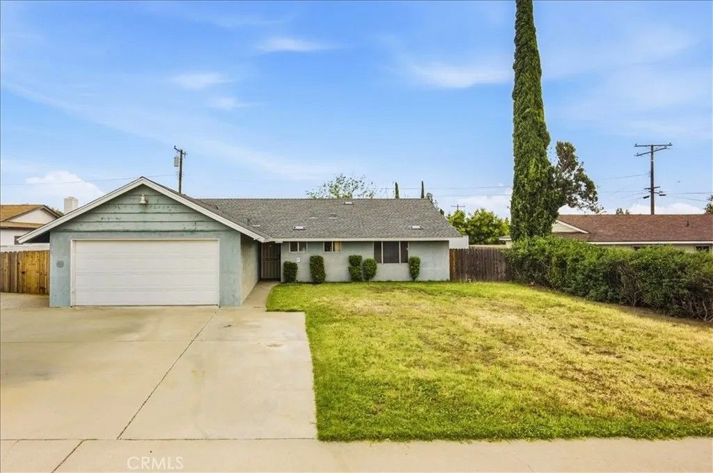 Photo of 9775 Vine St, Bloomington, CA 92316 (MLS # OC26071195)