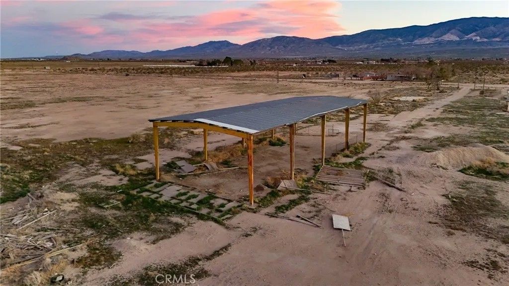 Photo of 793 Locust, Lucerne Valley, CA 92356 (MLS # HD25280085)