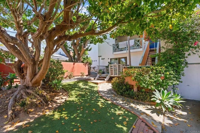 273 Hillcrest Drive