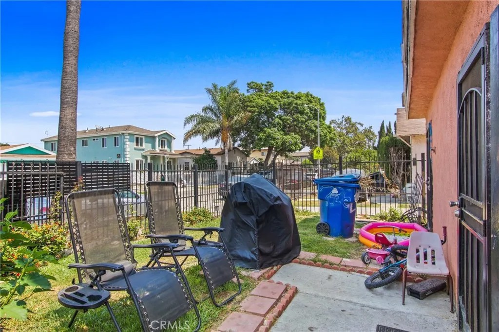 226 W 89th