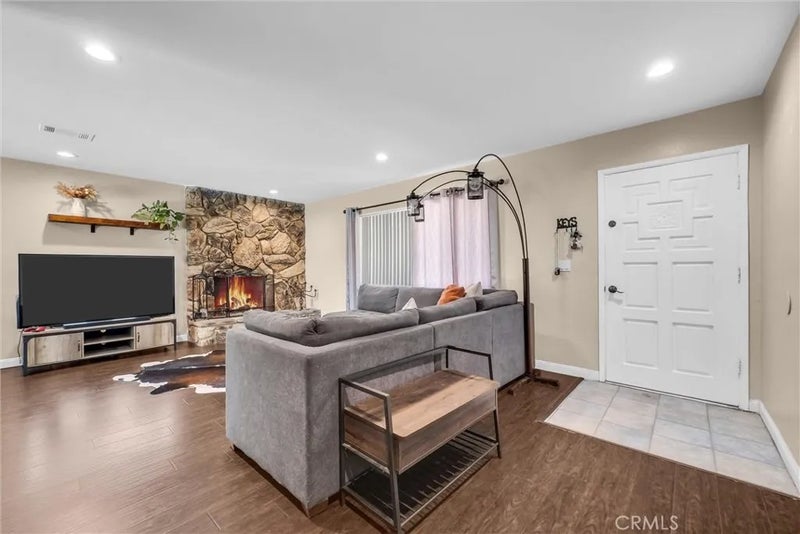 24048 Cruise Circle
