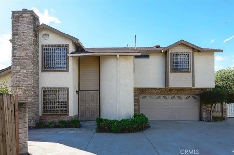Photo of 2555 Angelus Ave, Rosemead, CA 91770 (MLS # AR26037234)