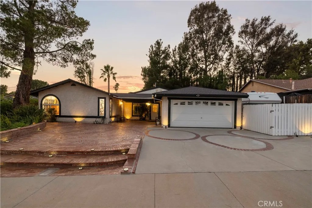 26859 Palacete Drive