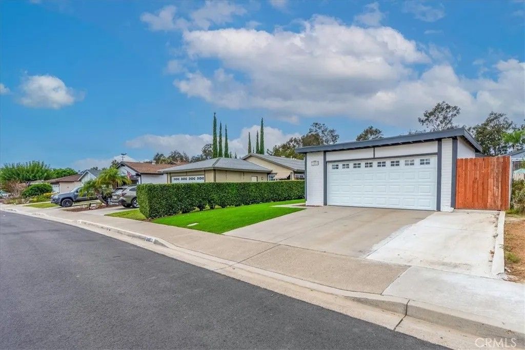 Photo of 21453 La Capilla, Mission Viejo, CA 92691 (MLS # OC25245382)