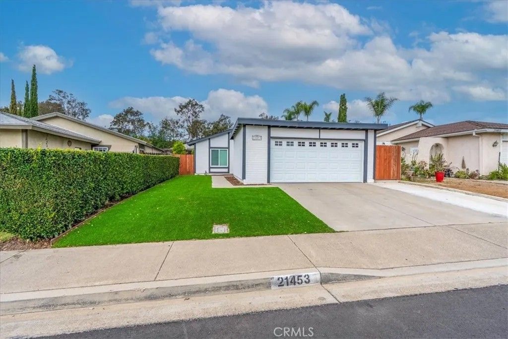 Photo of 21453 La Capilla, Mission Viejo, CA 92691 (MLS # OC25245382)