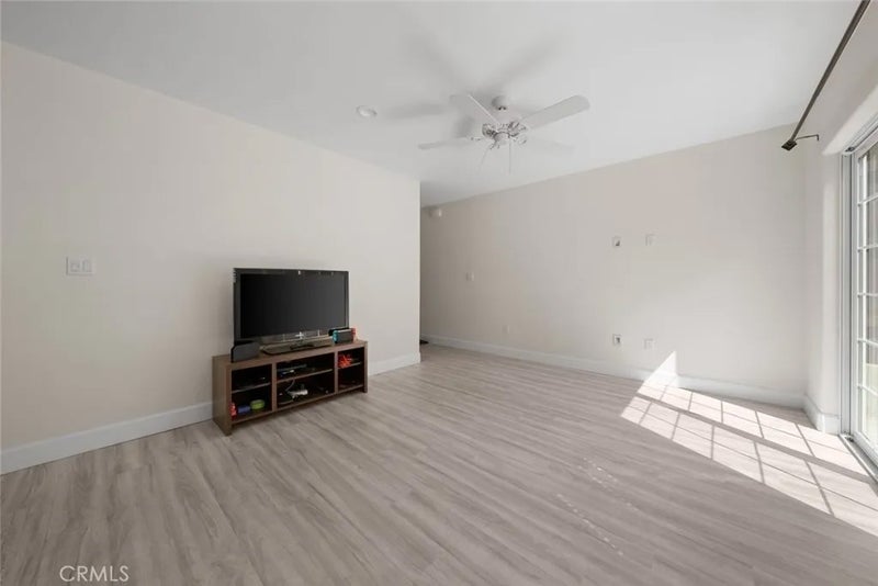 625 Toro Street 8