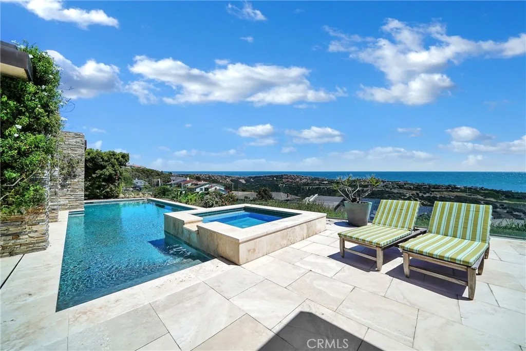 9 Jade Cove