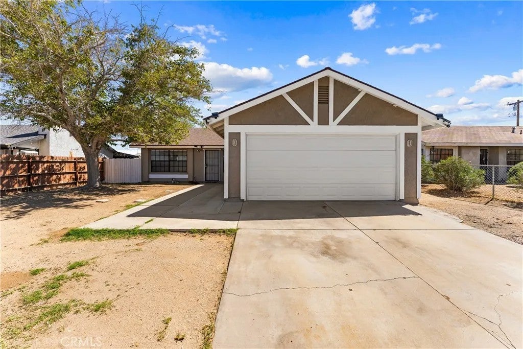 Photo of 38470 Division ST, Palmdale, CA 93550 (MLS # SR26204052)