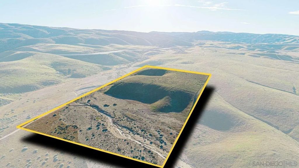 Photo of 0 Fairmont Rd, Lake Hughes, CA 93532 (MLS # 260005396)