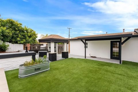 Tiny photo for 4870 Mount Armour Drive, San Diego, CA 92111 (MLS # NDP2510021)