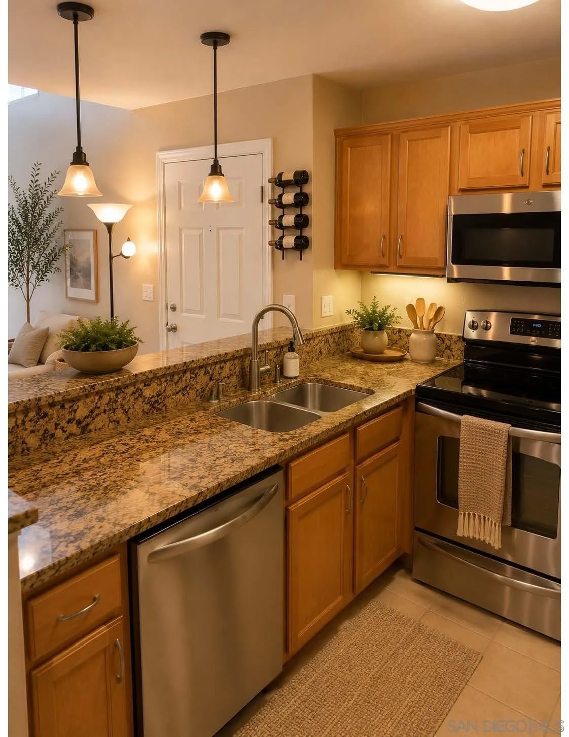 5252 Balboa Arms Dr 280