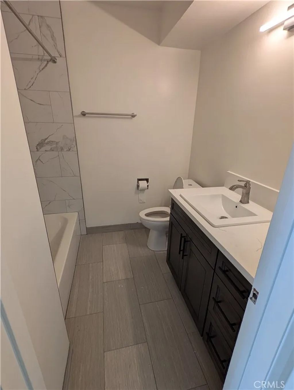 Photo of 336 N Berendo St #305, Los Angeles, CA 90004 (MLS # WS26071610)