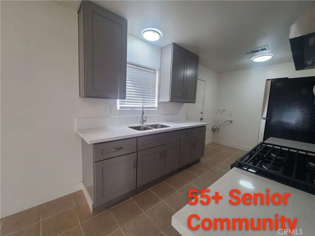 Photo of 2424 San Pedro Ave, Hemet, CA 92545 (MLS # TR26038117)