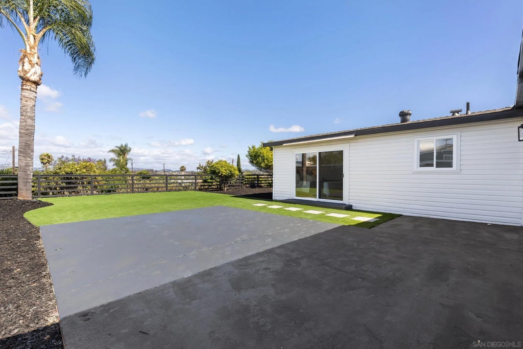 Photo of 2846 Cedar Rd, Oceanside, CA 92056 (MLS # 260012936)