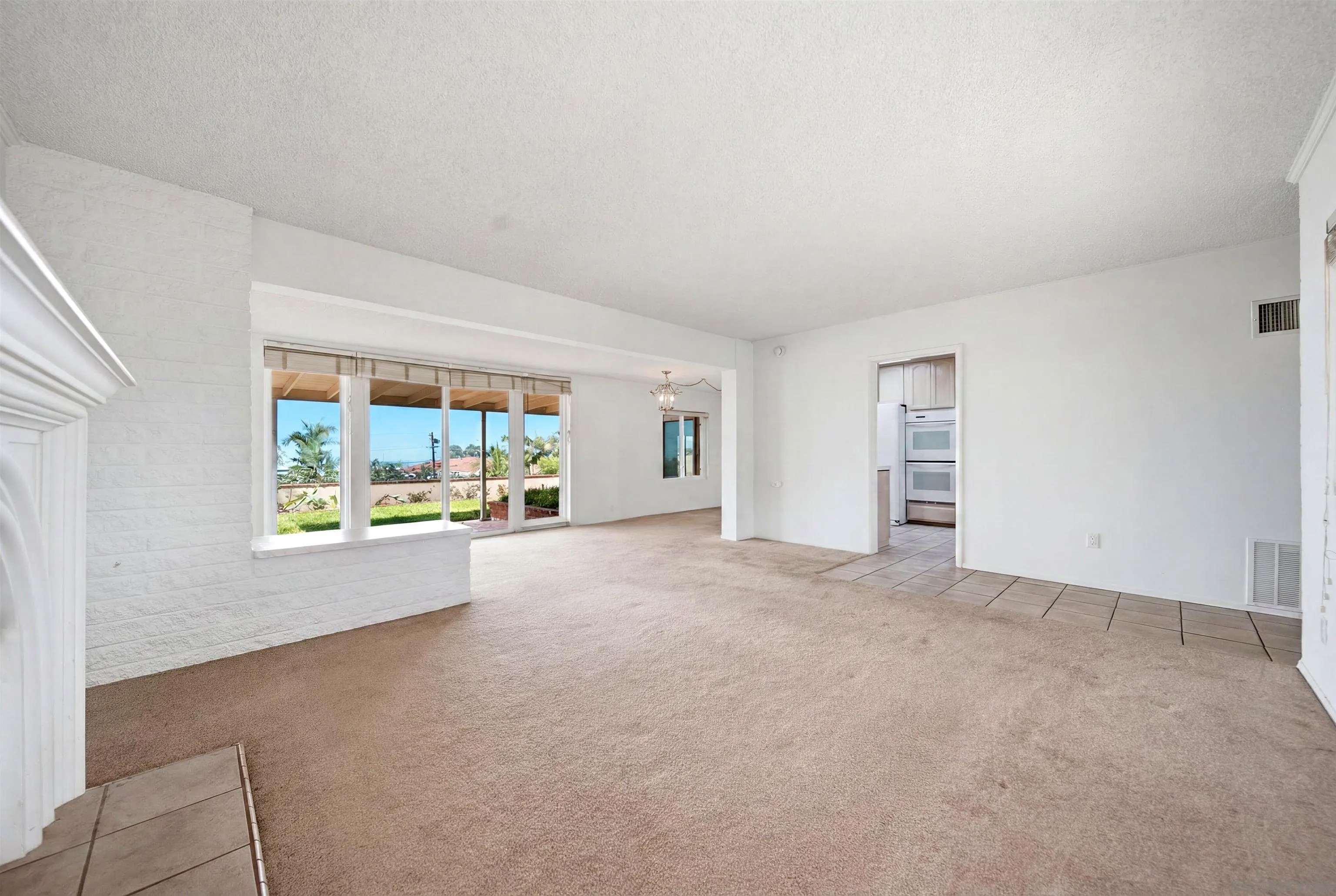 2820 Grandview