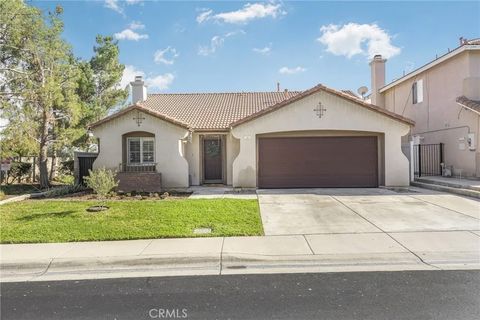 Photo of 3415 Hawthorne Dr, Corona, CA 92881 (MLS # NP25279641)