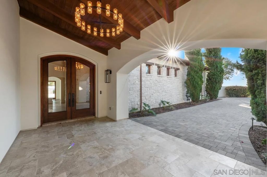 Photo of 8069 Entrada De Luz E, San Diego, CA 92127 (MLS # 250044315)