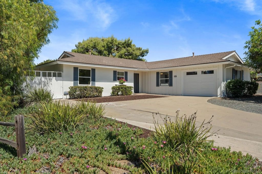 Photo of 16808 Bellota Dr, San Diego, CA 92128 (MLS # 260007765)