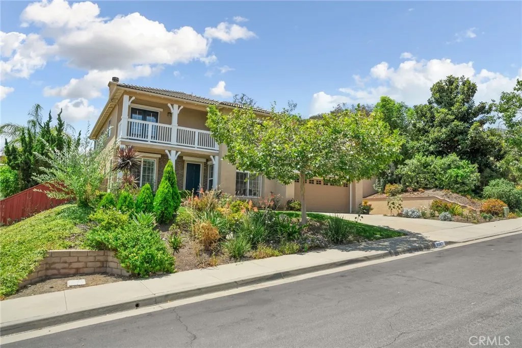 8587 Hunt Canyon
