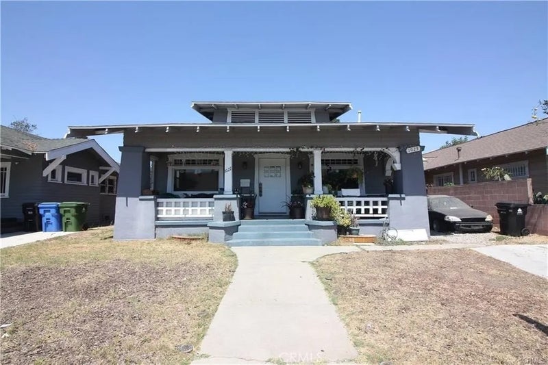 1027 W 46th Street