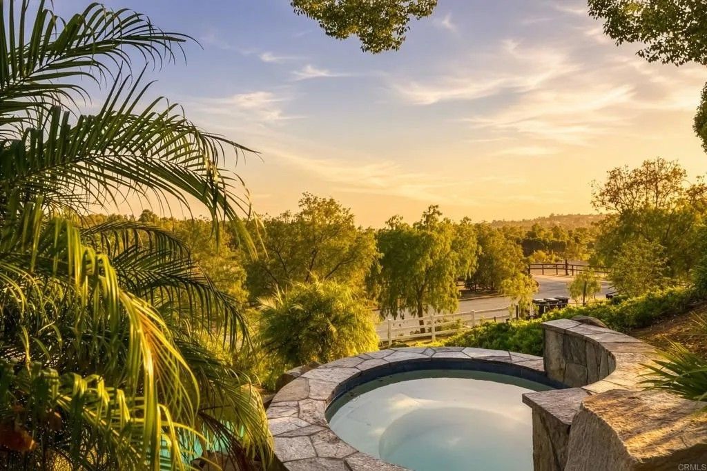 Photo of 3044 Camino del Rancho, Encinitas, CA 92024 (MLS # NDP2606977)