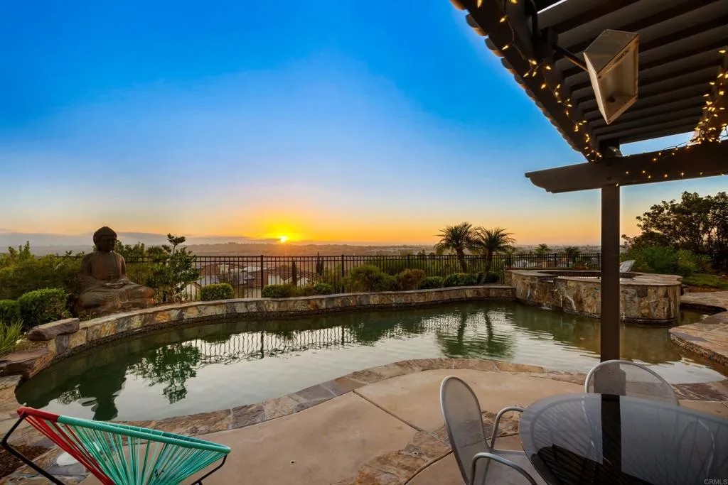 6539 Mesa Norte Dr.