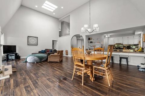 Tiny photo for 2537 Navarra Drive #B9, Carlsbad, CA 92009 (MLS # NDP2510252)