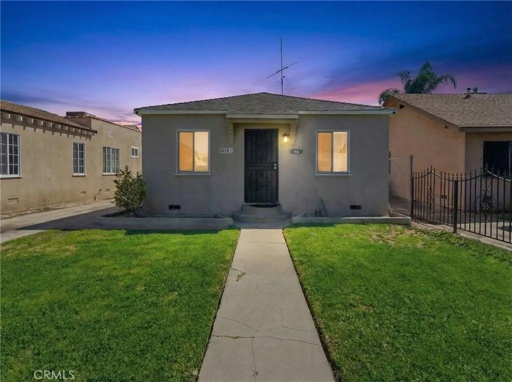 Photo of 8468 Virginia Ave, South Gate, CA 90280 (MLS # DW26038790)