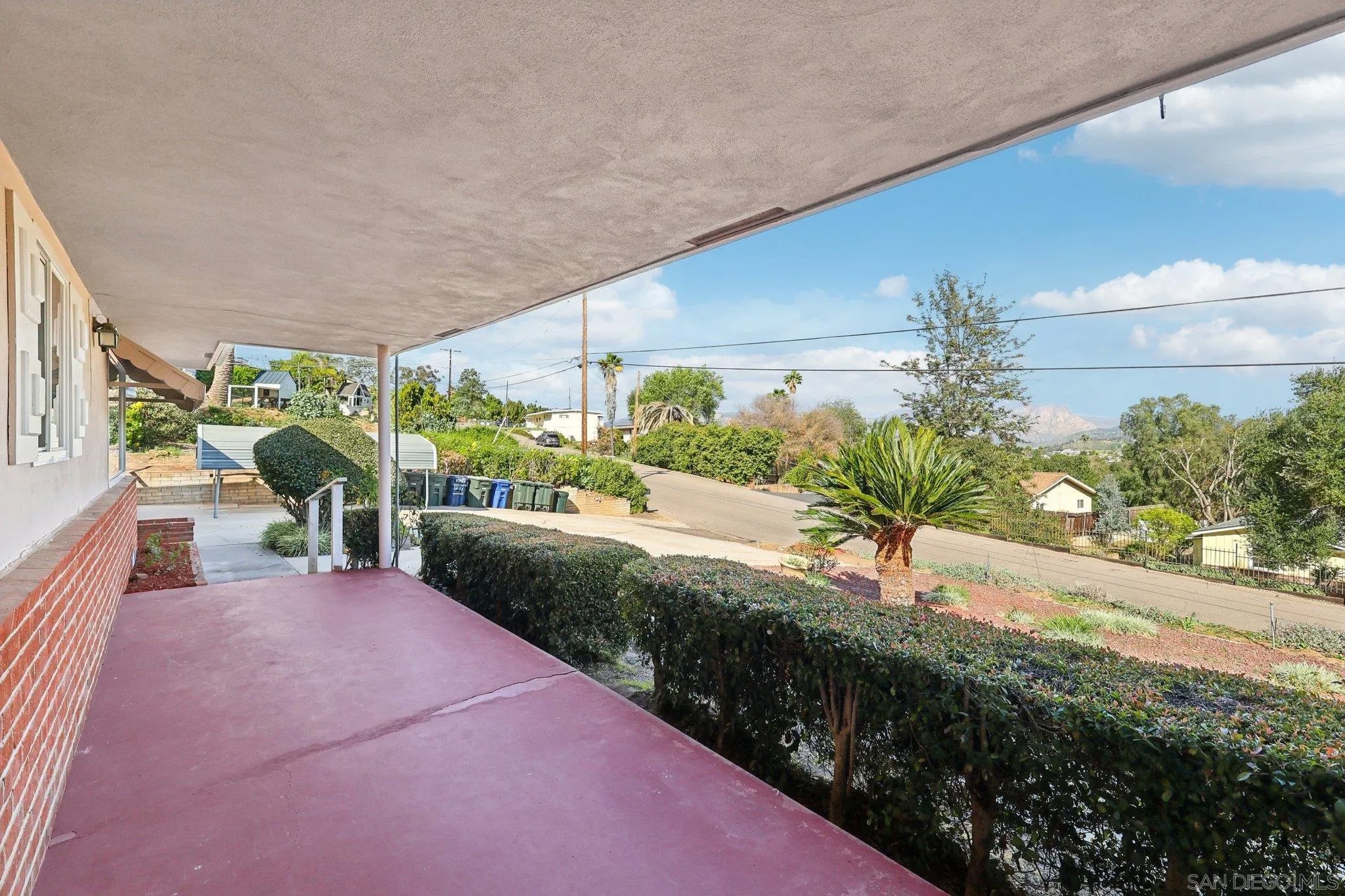 9070 Paradise Park Dr