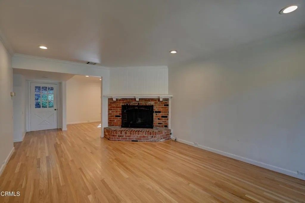 Photo of 530 Mesa Lila Road, Glendale, CA 91208 (MLS # P1-26706)