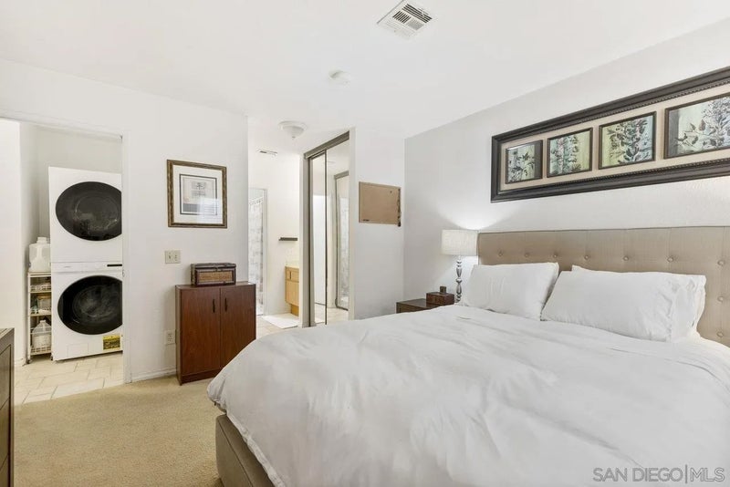 10379 Azuaga St 139