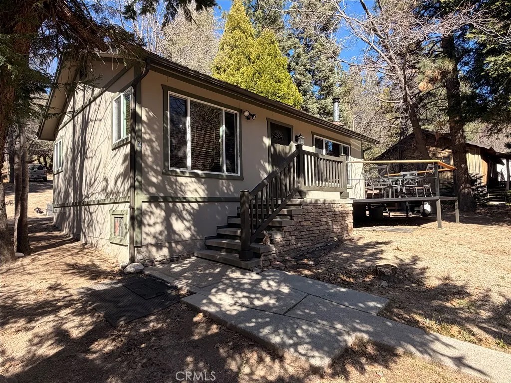 6028 Lake