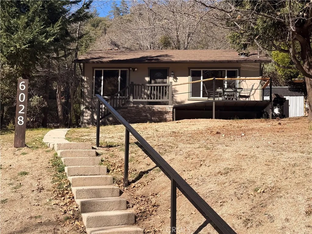 6028 Lake