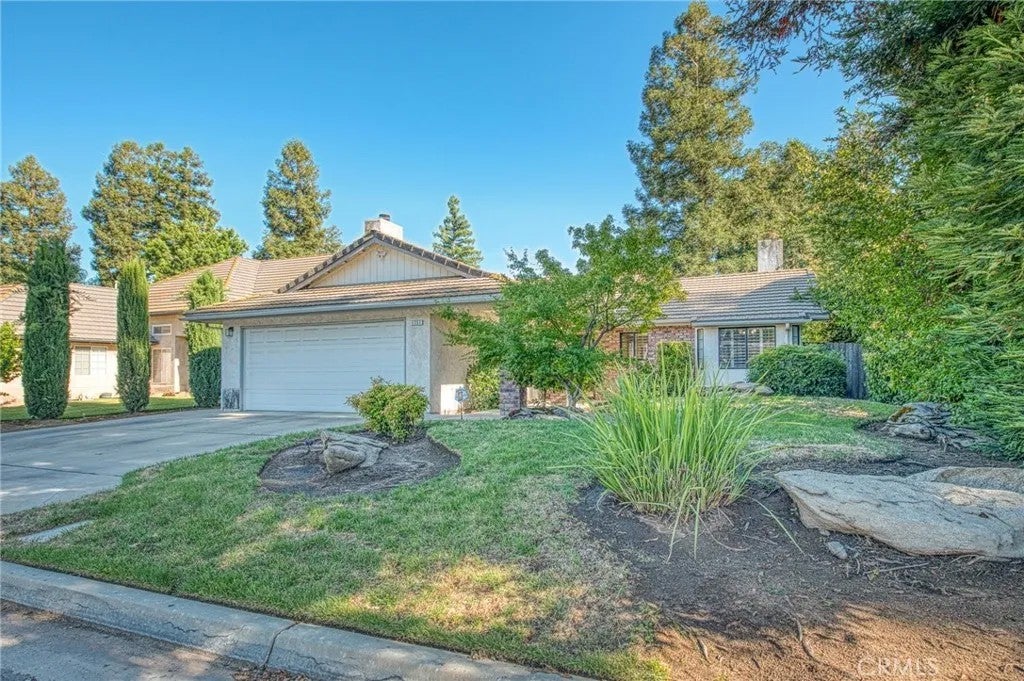 1751 E Brandon