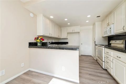 Tiny photo for 335 Stanford Court, Irvine, CA 92612 (MLS # OC25251270)